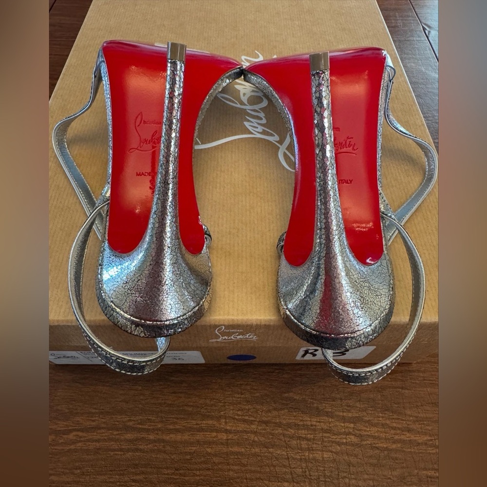 Christian Louboutin Rosalie 100 Leather Sandals - Picture 7 of 10